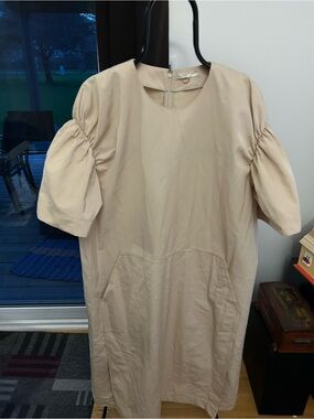 Mantu Luxury Women's Beige Puff-Sleeve Shift Dress